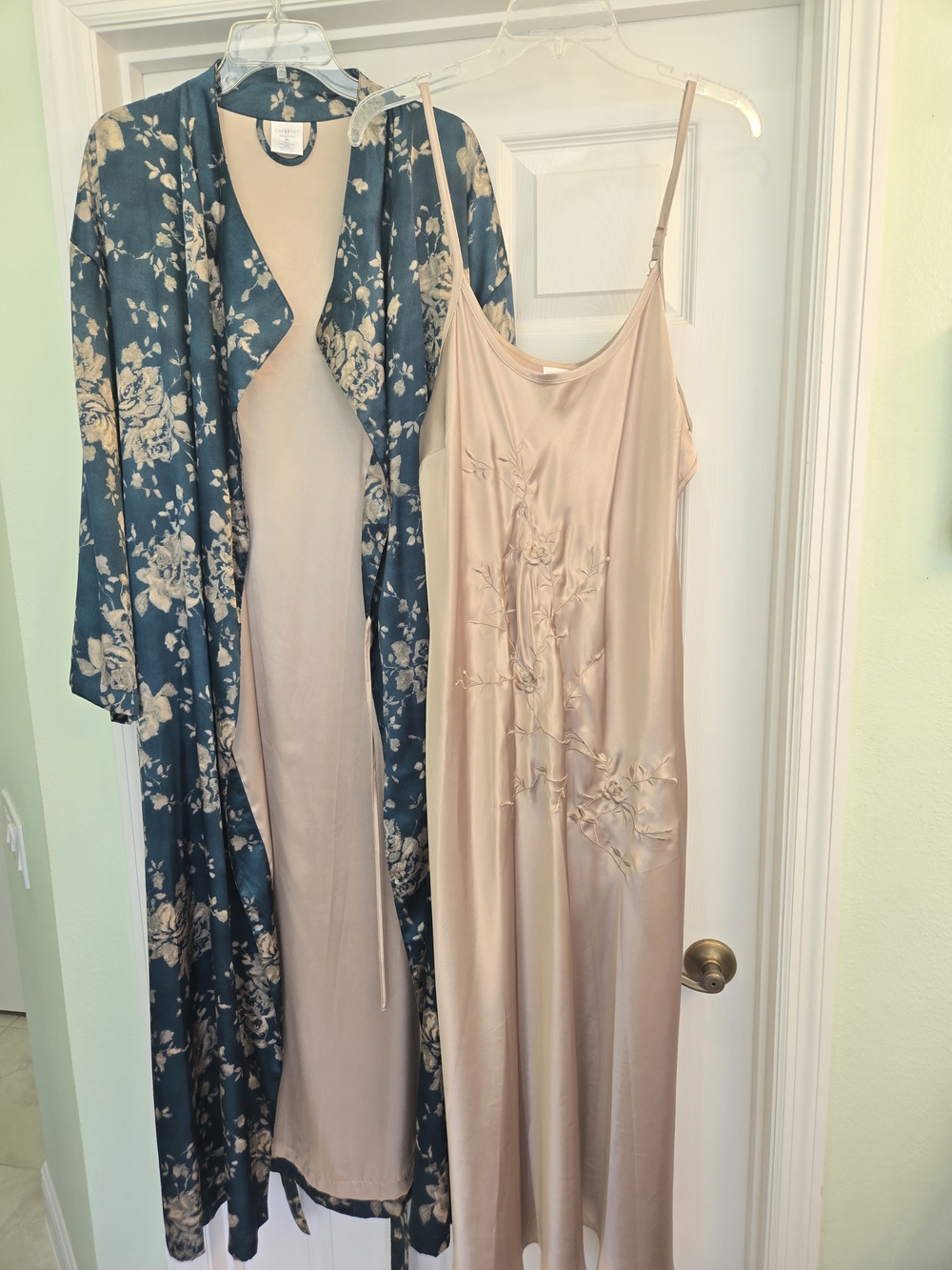 Cabernet Teal Floral Satin Robe with Beige Blush Slip Dress Nightgown Nap Dress - Picture 2 of 12